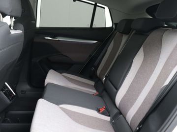 Car image 37