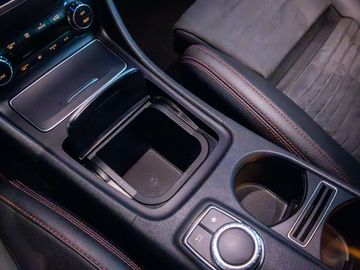 Car image 31