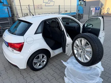 Car image 50