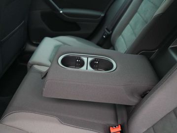 Car image 41