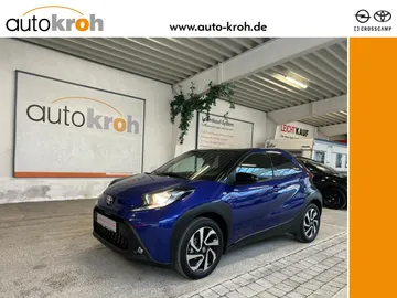 Car image 1