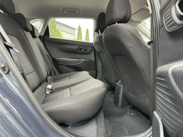 Car image 30