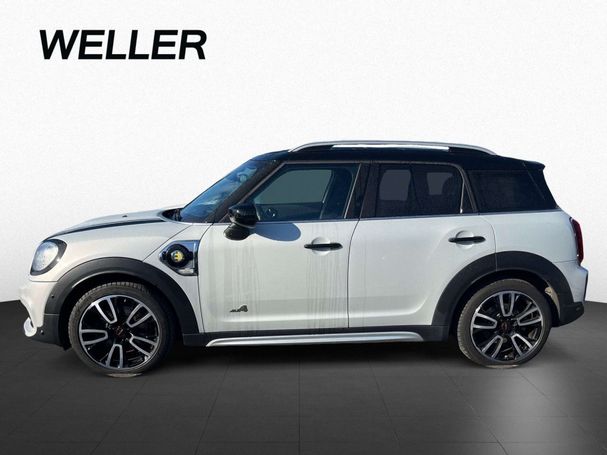 Mini Cooper SE Countryman JCW ALL4 165 kW image number 3