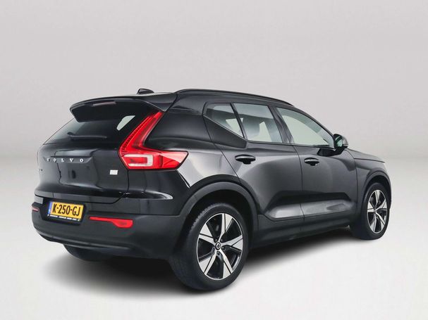 Volvo XC40 Recharge AWD 300 kW image number 2