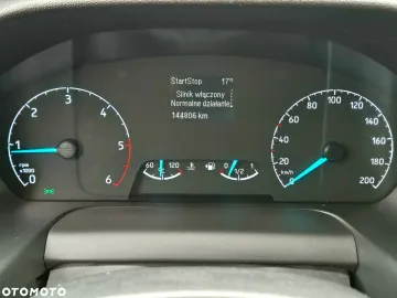 Car image 31