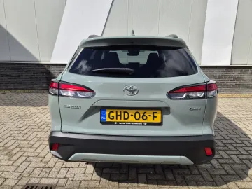Car image 5