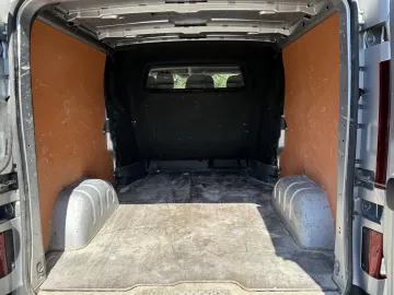 Car image 31