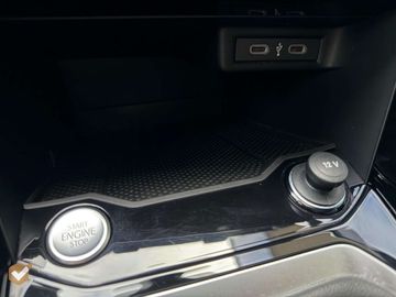 Car image 40