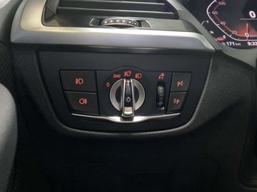 Car image 41