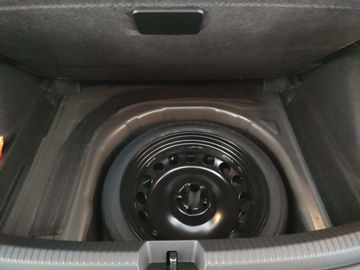 Car image 36