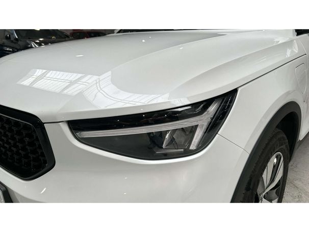 Volvo XC40 Recharge T4 Plus Dark 155 kW image number 30