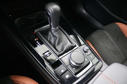 Car image 23