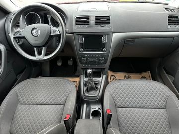 Car image 12