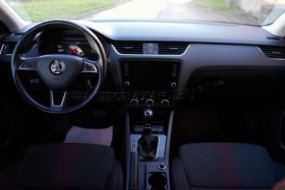 Car image 33