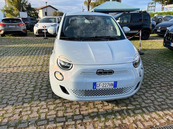 Fiat 500 e 70 kW image number 3