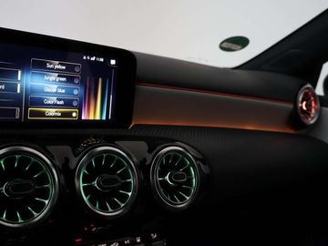 Car image 36