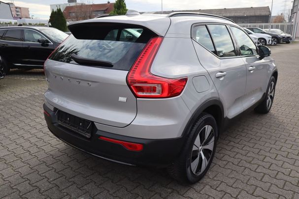 Volvo XC40 Recharge T4 Plus Dark DKG 155 kW image number 7