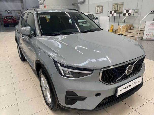 Volvo XC40 B3 Essential 120 kW image number 10