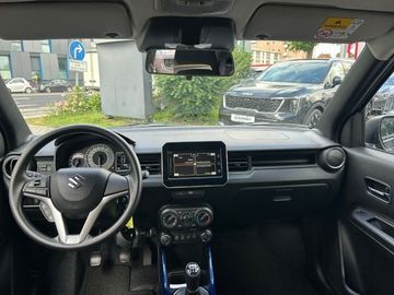 Car image 12