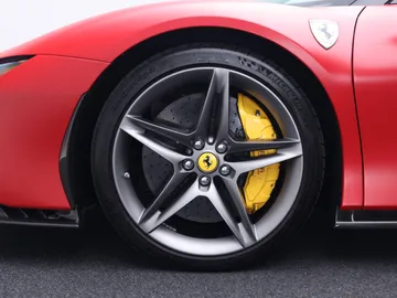 Car image 37