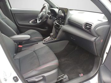 Car image 15