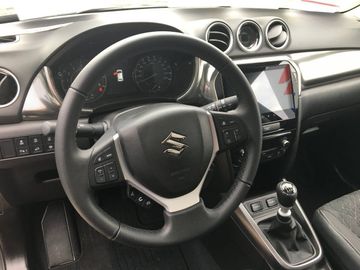 Car image 10