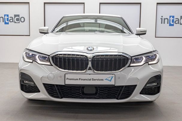 BMW 320d M Sport xDrive 140 kW image number 3