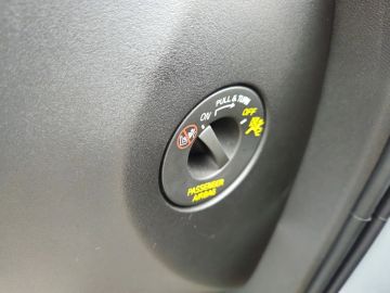 Car image 38