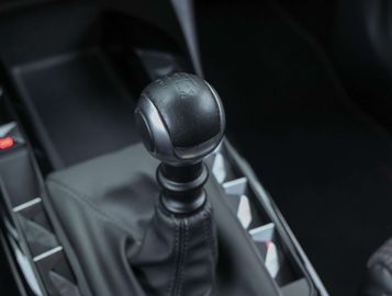 Car image 36