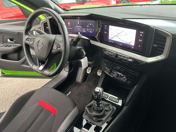 Car image 16