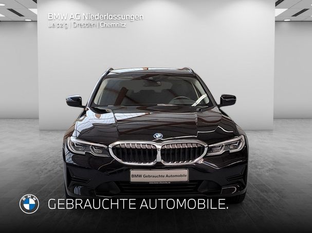 BMW 330e Touring xDrive 215 kW image number 2