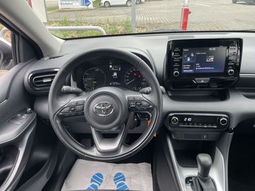 Car image 11