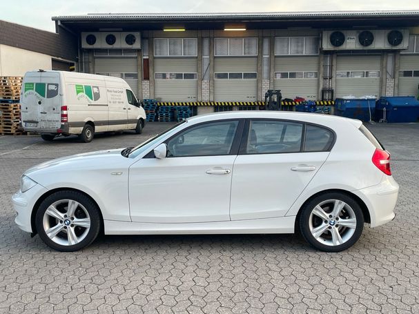 BMW 118i 105 kW image number 9