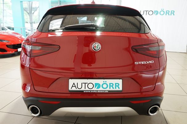 Alfa Romeo Stelvio 2.2 Super 132 kW image number 6