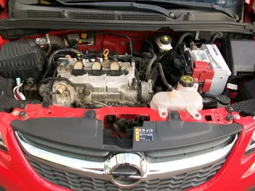Car image 19