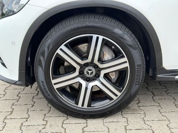 Car image 40