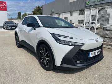 Car image 2