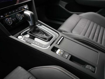 Car image 37