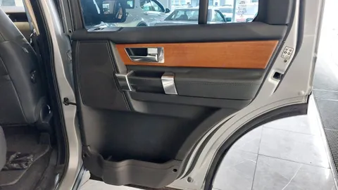 Car image 26