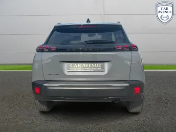 Car image 20