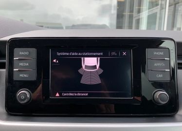Car image 28
