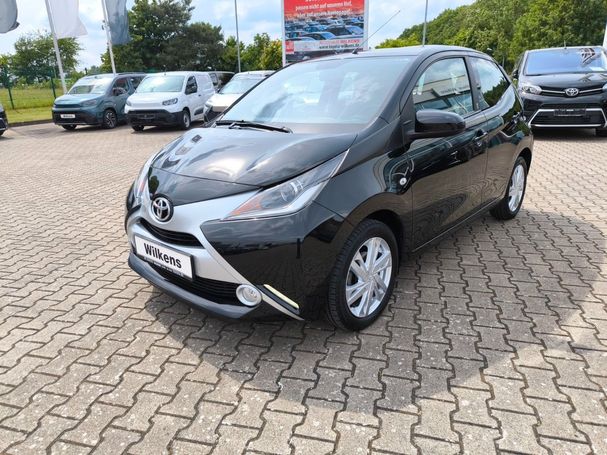 Toyota Aygo 51 kW image number 1