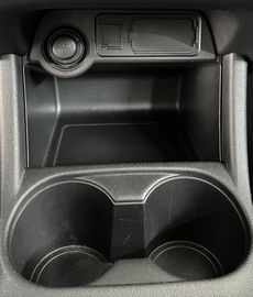 Car image 35