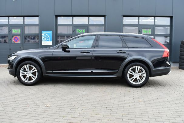 Volvo V90 Cross Country D4 AWD 142 kW image number 5