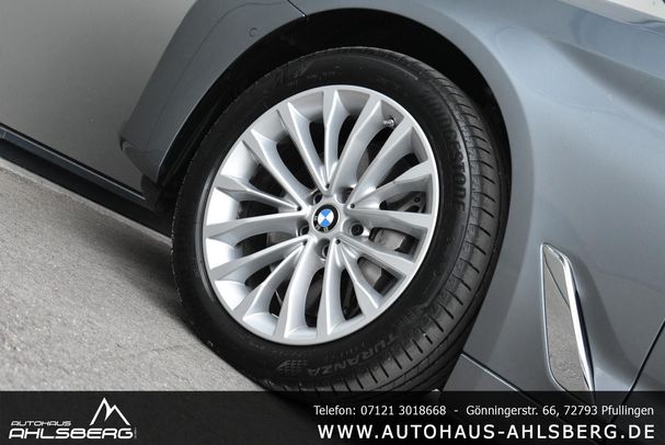 BMW 530d Touring Luxury Line xDrive 210 kW image number 9