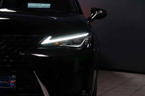 Lexus UX 250h Executive Line 135 kW image number 26