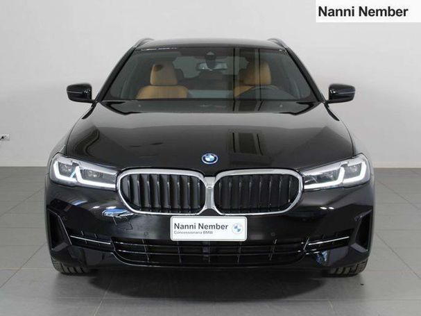 BMW 520i Touring 150 kW image number 2