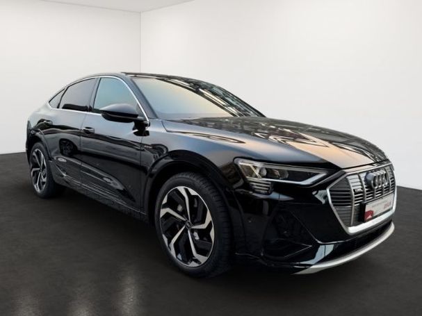 Audi e-tron 50 quattro S-line 230 kW image number 2