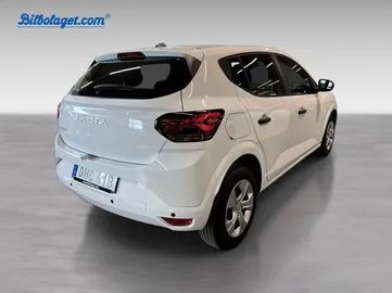 Car image 5