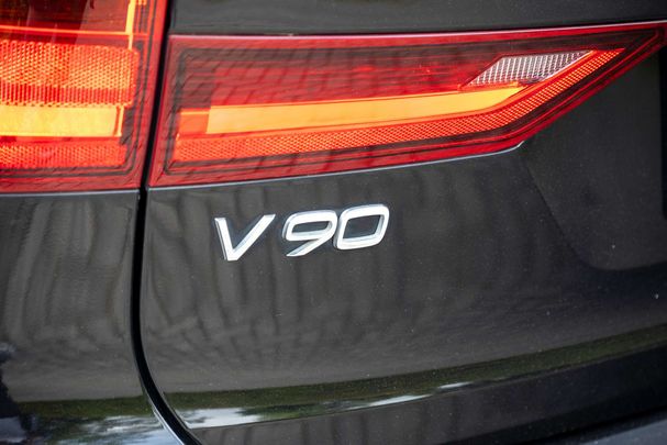 Volvo V90 R AWD T8 300 kW image number 6